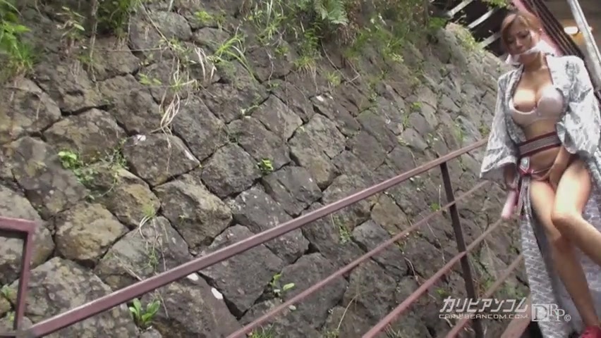 Chihiro Akino Naking Walk In Hot Spring Hotel - Caribbeancom