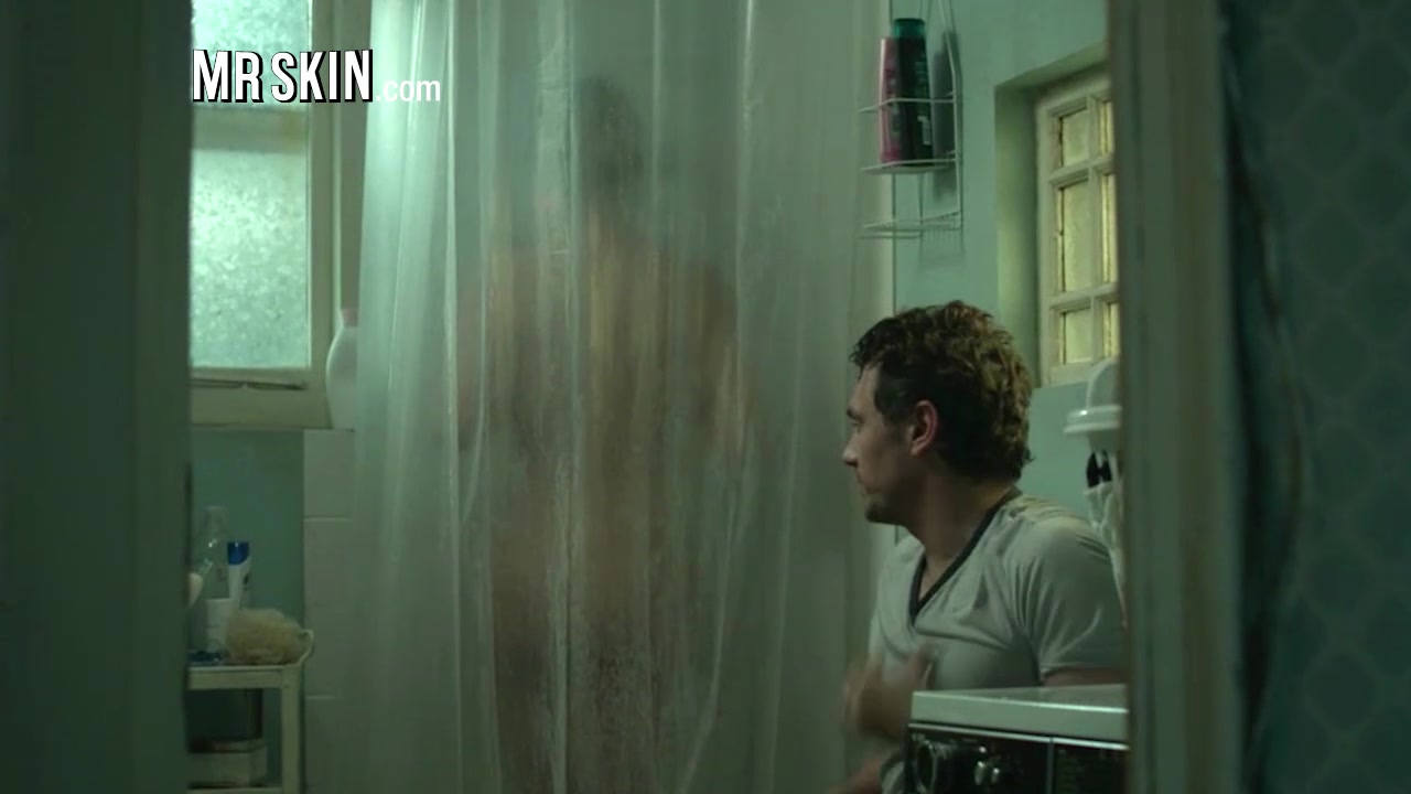 Kate Hudson Gives Good Butt in Good People - Mr.Skin
