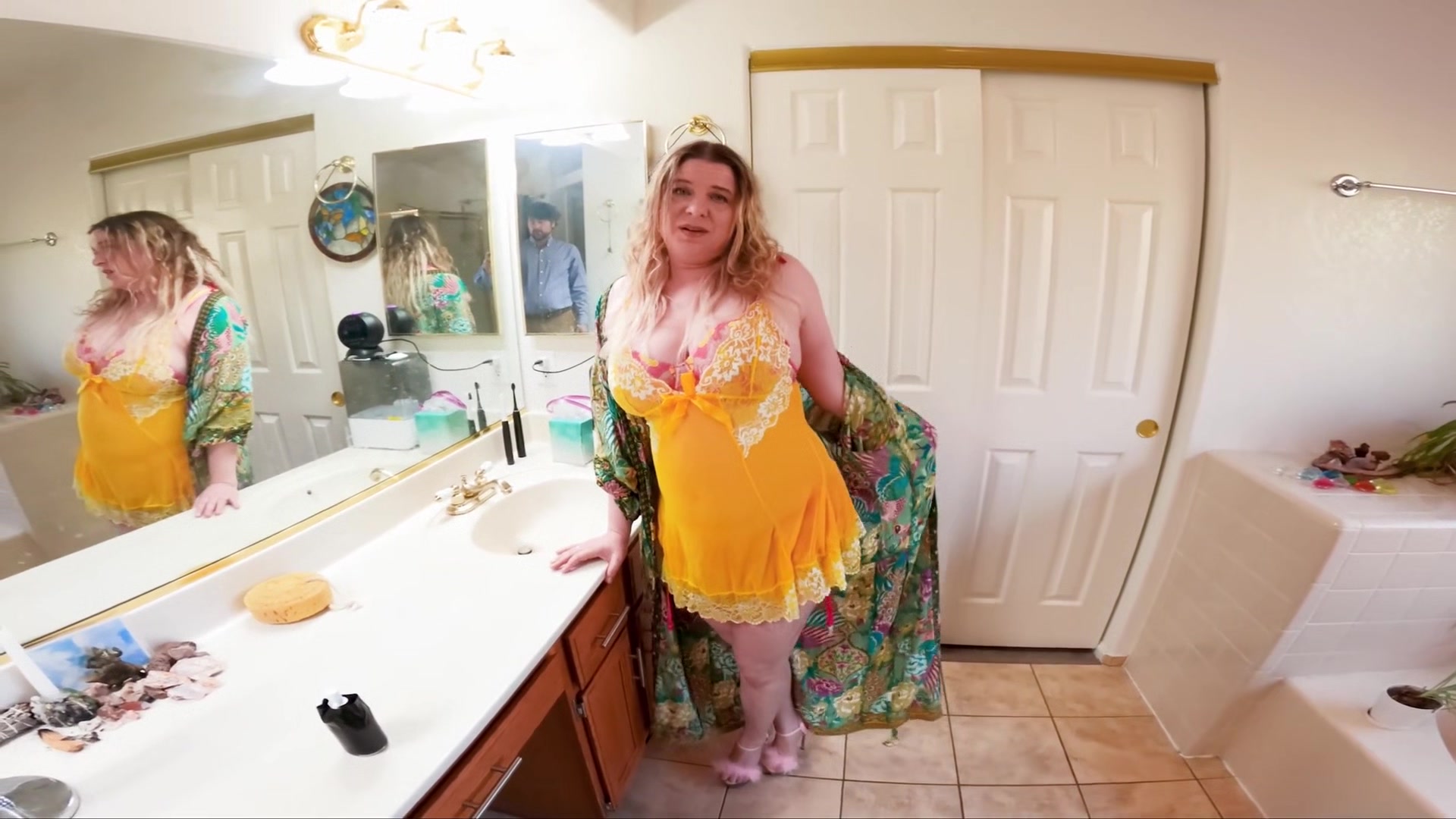 Hot Wife Fucks The Contractor For A Cheap Remodel