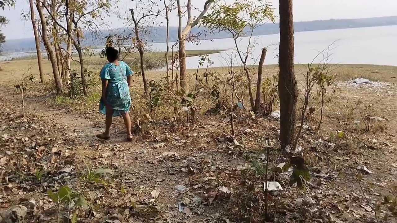 Hot Desi Sexy Girl Having Fun Here With Village Boyfriend Taking Bath On River