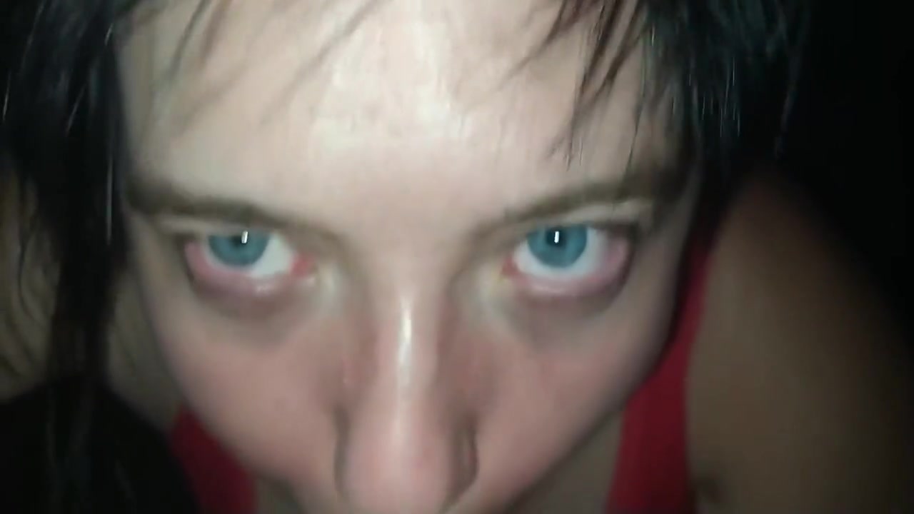 Super Cool Cock Sucking Close Up