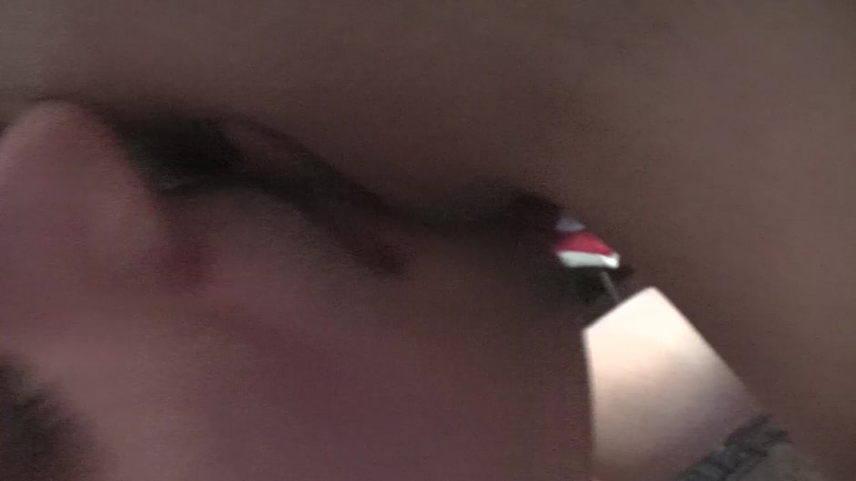 Logan in homemade porn showing a bitch humping her lover