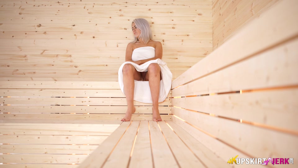Lu Elissa "Sauna " - UpskirtJerk