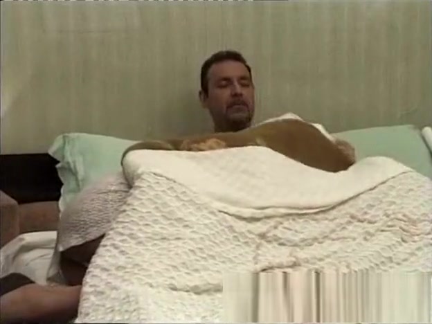 Aggivngi Un Trans In Famiglia - Scene 03