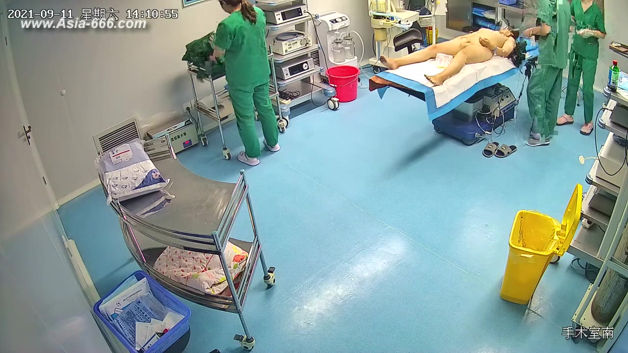 Peeping Hospital patient.12