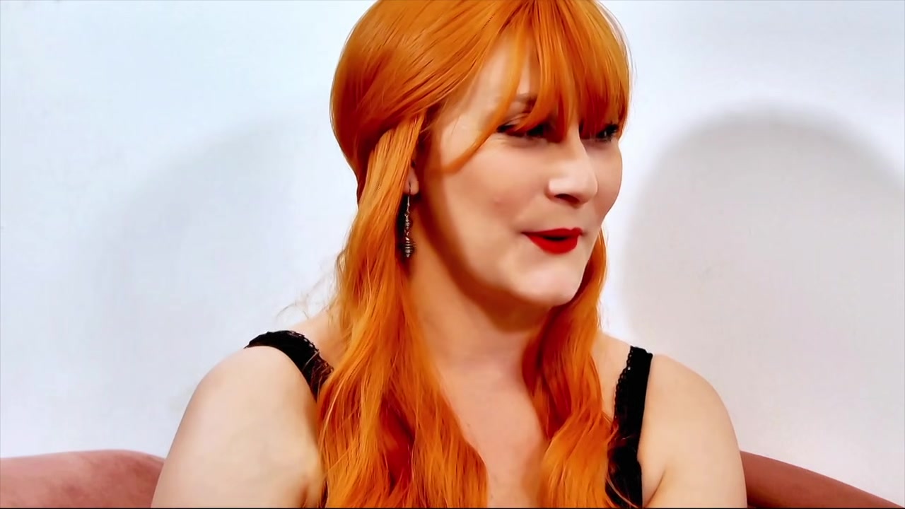 Lady, 41, wants to sweat! - Jacquie et Michel TV