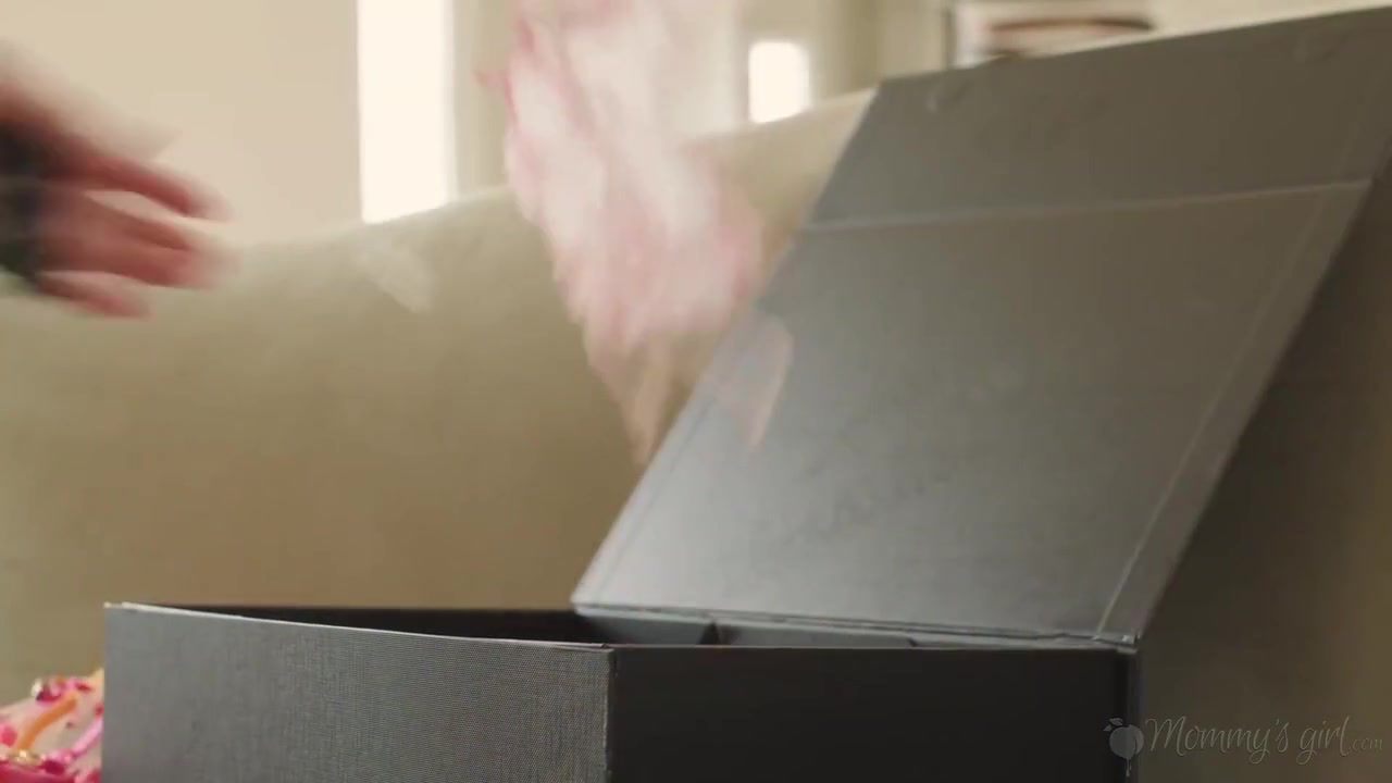 Milf Stepmom And Testing Some New Sextoys With Kimmy Kimm And Bella Bends