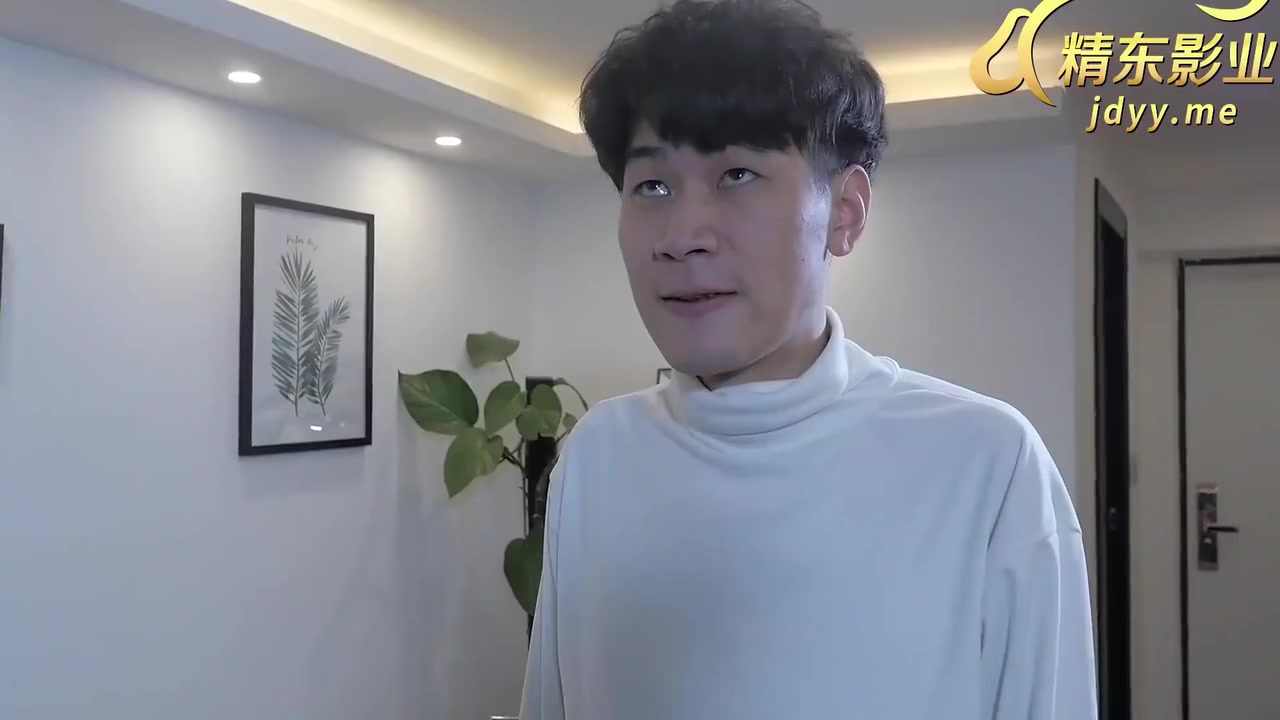 Hot Asian Wife With Big Natural Tits And Big Butts Have A Hardcore Sex With Big Cock