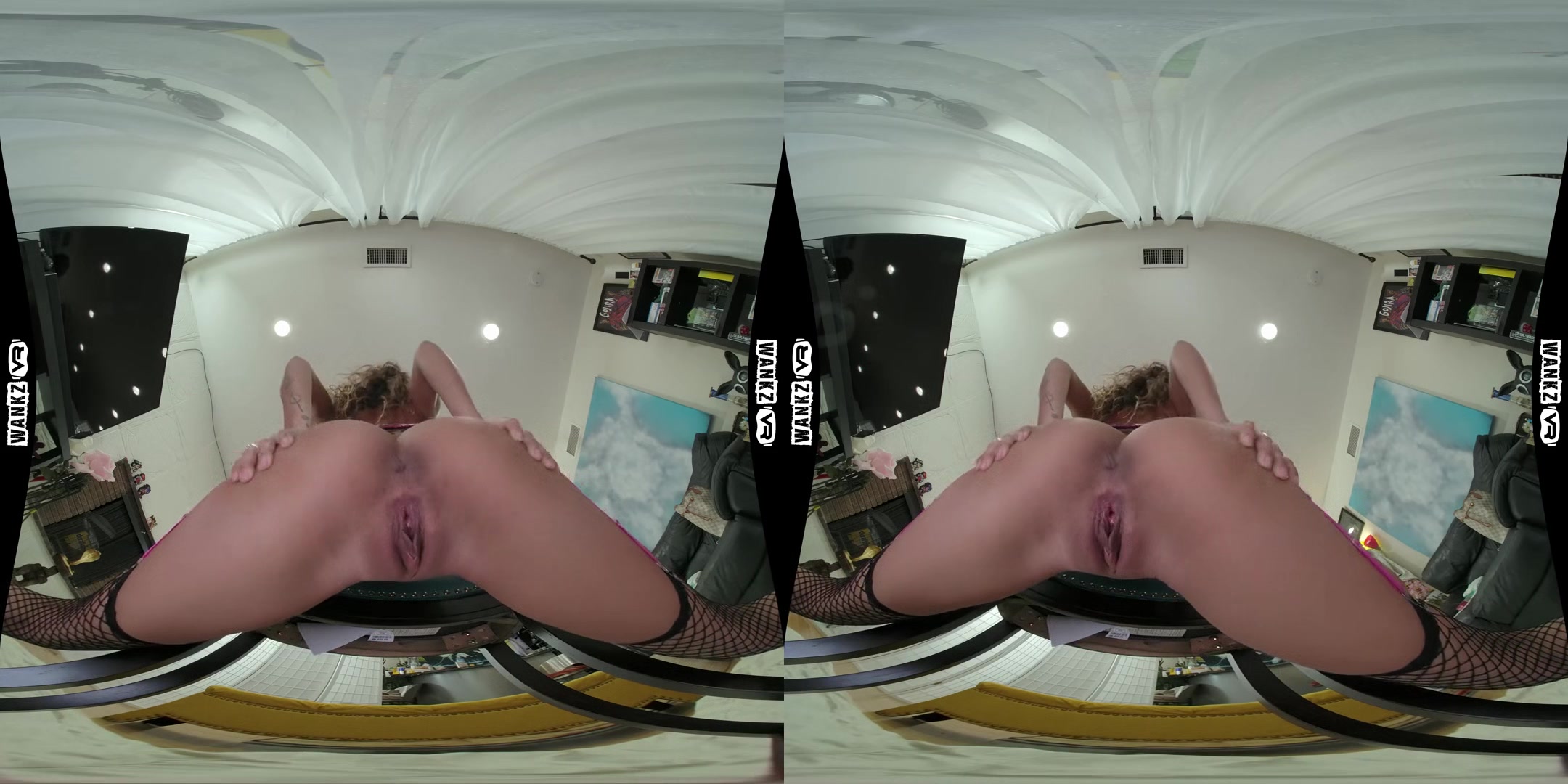 Things Are Lookin' Upskirt