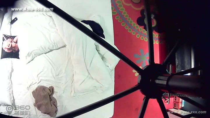 Hackers use the camera to remote monitoring of a lover's home life.47