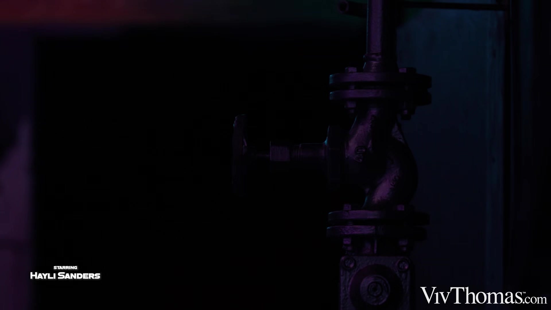 Dark Temptation - Hayli Sanders & Veronica Leal - VivThomas