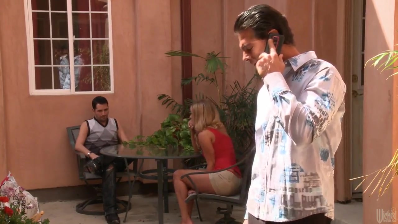 Lizz Tayler is seduced by her Step sister's boyfriend