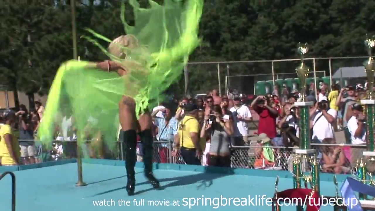 SpringBreakLife Video: Naked Paint