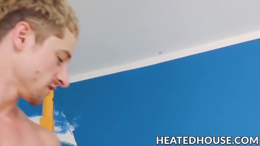 Zario Travezz And Blaire Banks - And Paint Each Other In Cum