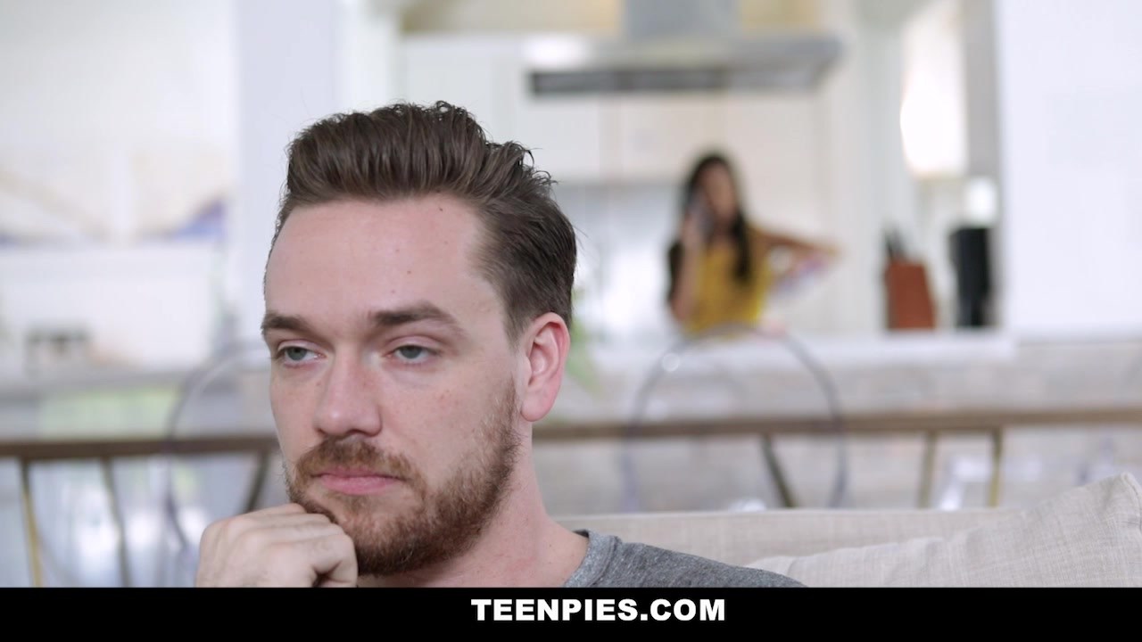 Claire Black In Eavesdropping And Pussy Popping