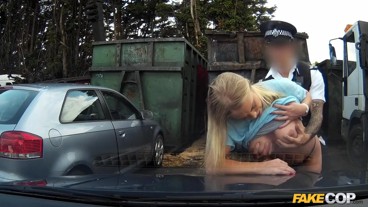 Xena in Balls of steel: Girl caught short won't be telling her boyfriend - FakeCop