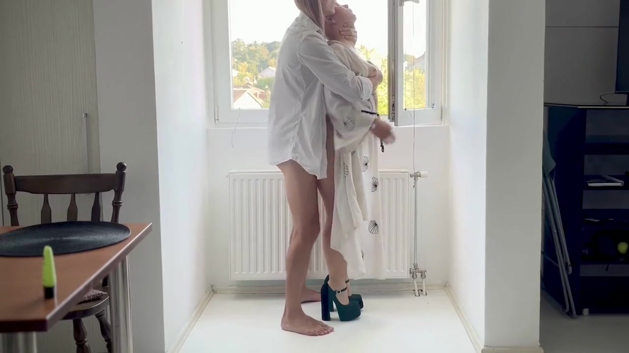 Standing Doggy With Long Haired Boy And Shaved Bald Head Girl - Wide Hips