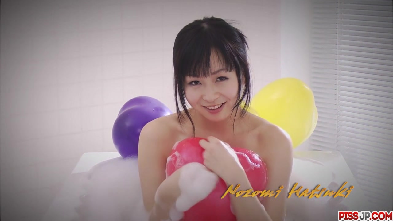 Nozomi Hatsuki Masturbates Until S - More at Pissjp.com