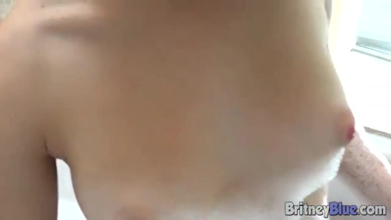Britney blue bathing and playing with her pussy
