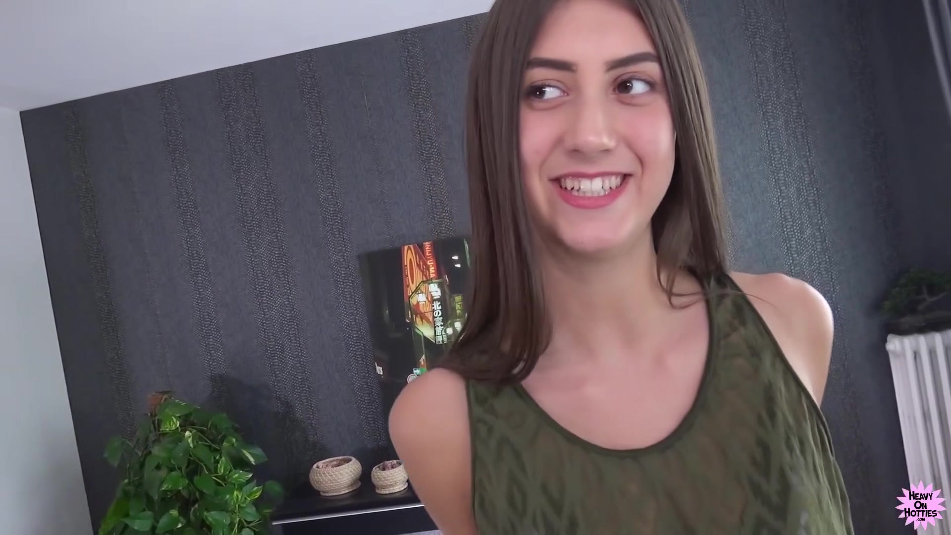 Giant Whore With Lina Luxa - HeavyOnHotties