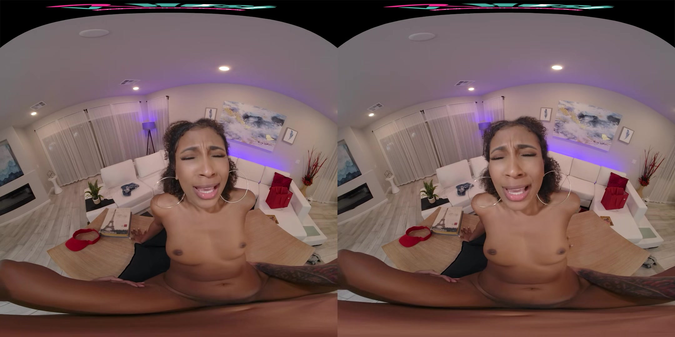 VRHUSH Delivery girl Olivia Jayy wants her five star rating
