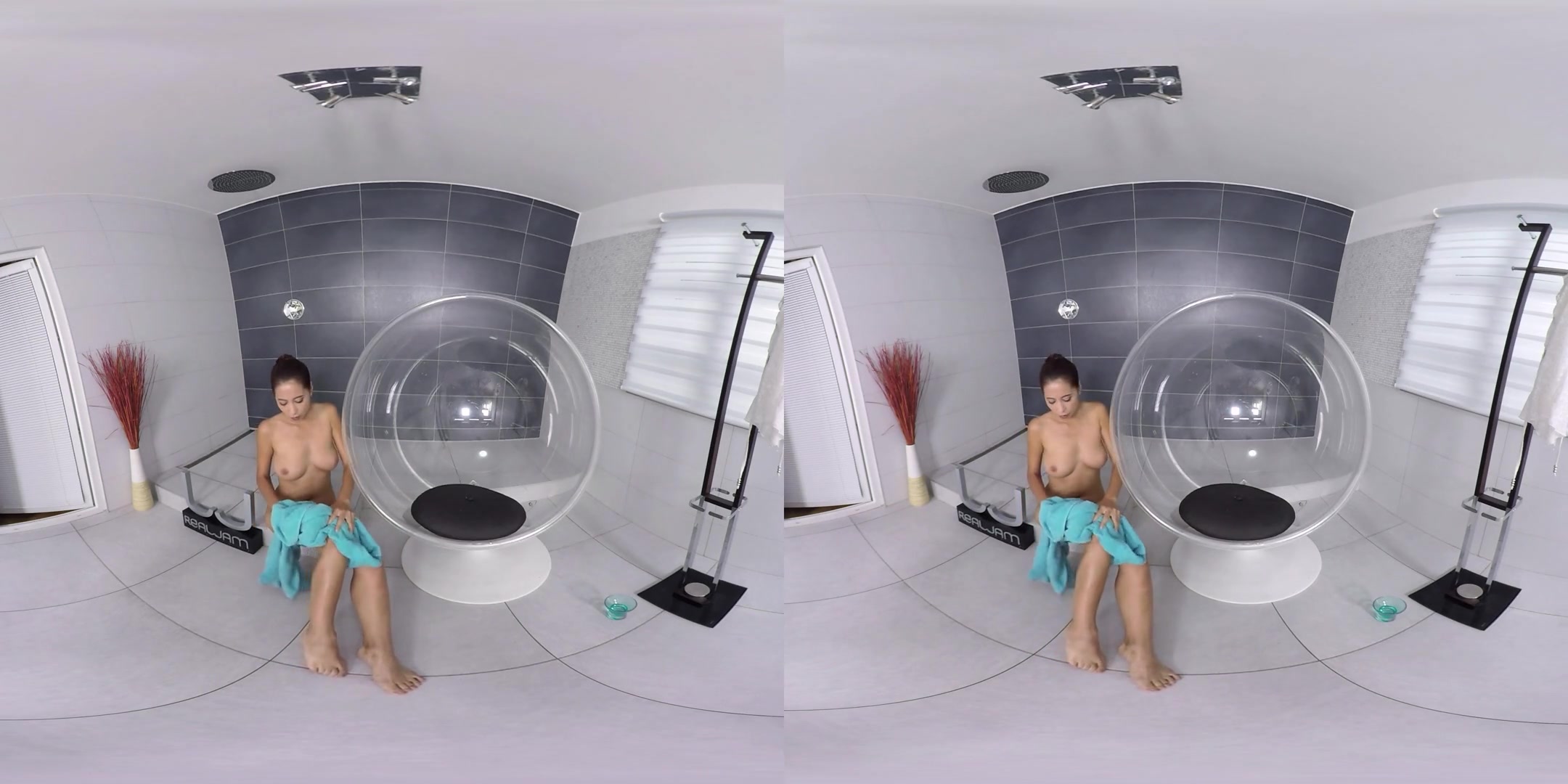 Paula Shy in Amazing Paula - RealJamVR