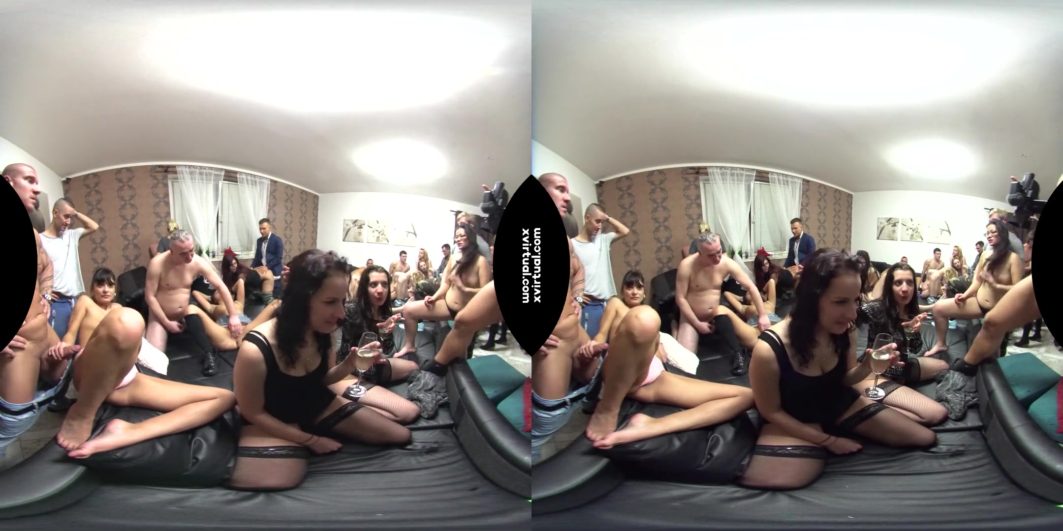 Lady Bug & Kattie Hill & Brittany Bardot & Daphne Klyde & Jenny Smith & Anie Darling & Tera Joy & Therese Bizarre in The Biggest Group Orgy Of All Times - xVirtual