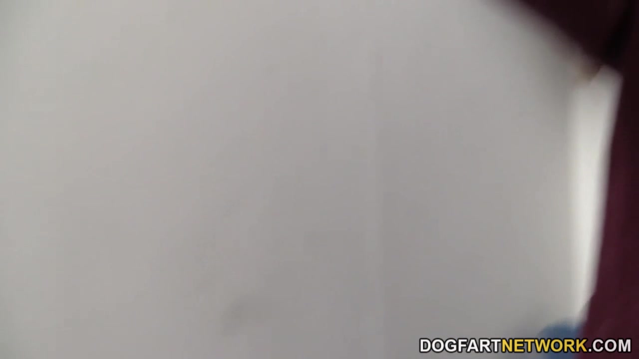 Alison Faye Sucks Black Cock At A Glory Hole