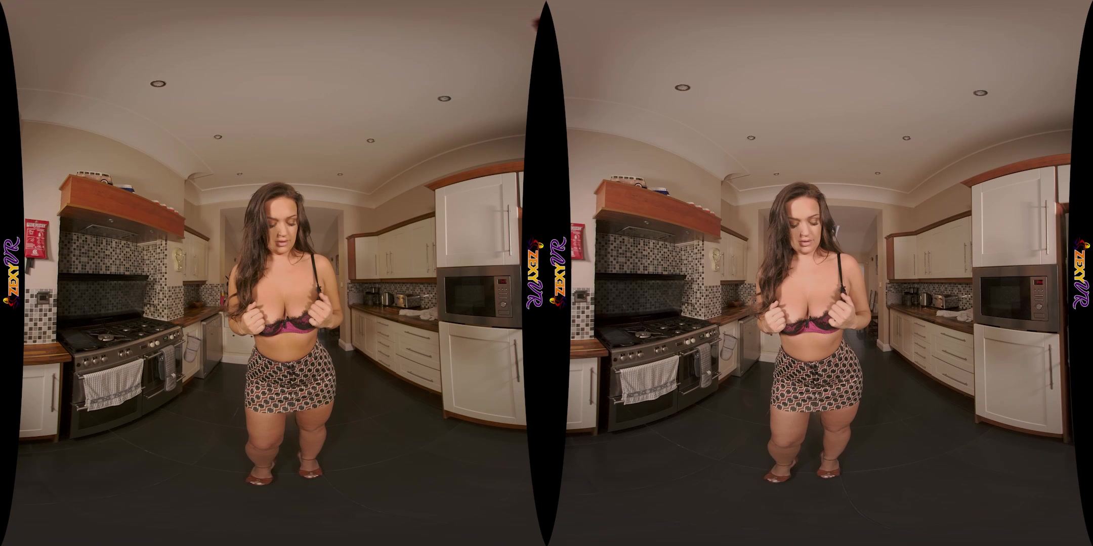 The Full English featuring Frankie L - ZexyVR
