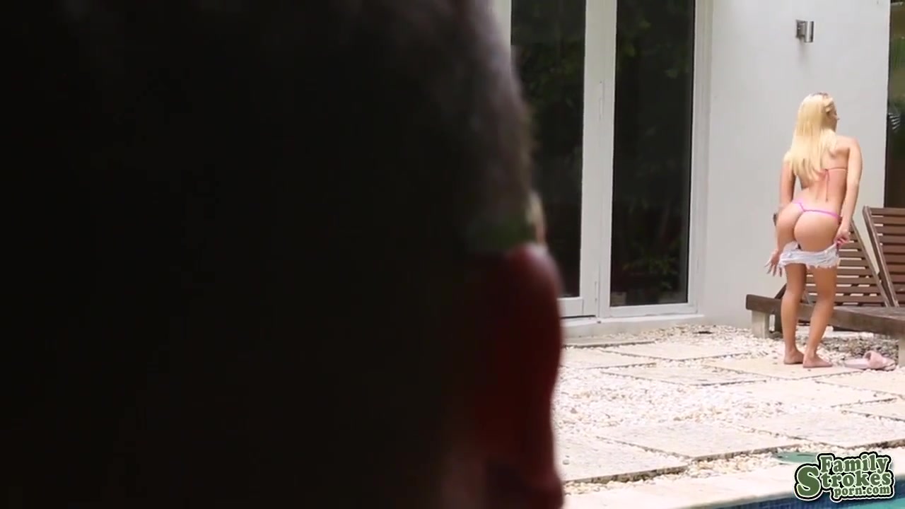 Riley S In Cousin Fucked Her By The S Of The Pool