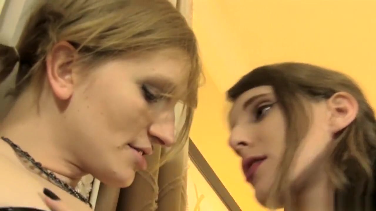 Fishnet trap doggystyling tranny lover