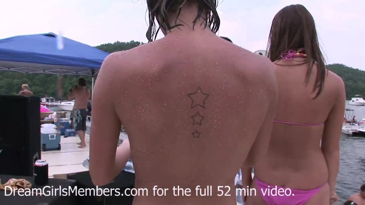 Girls Strip Off Bikinis & Skinny Dip In Front Of Huge Crowd - DreamGirlsMembers