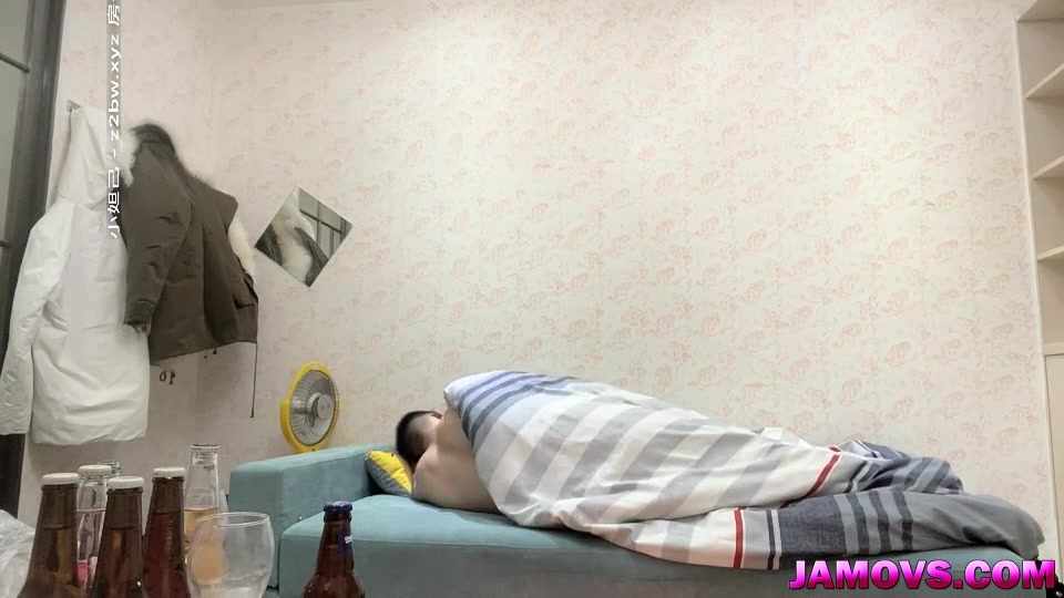 Ex-boyfriend f*cks stunning Shanghai woman in hotel room