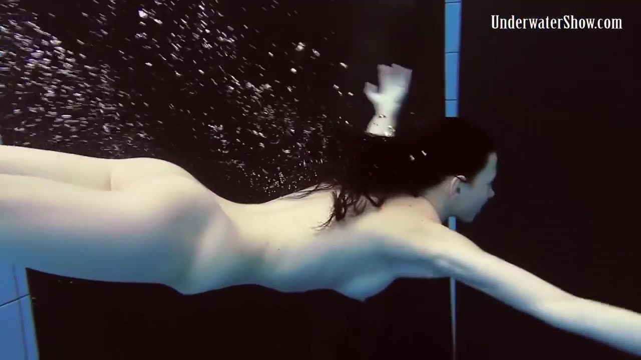 Alone In The Public Pool Completely Naked Babes From Russia