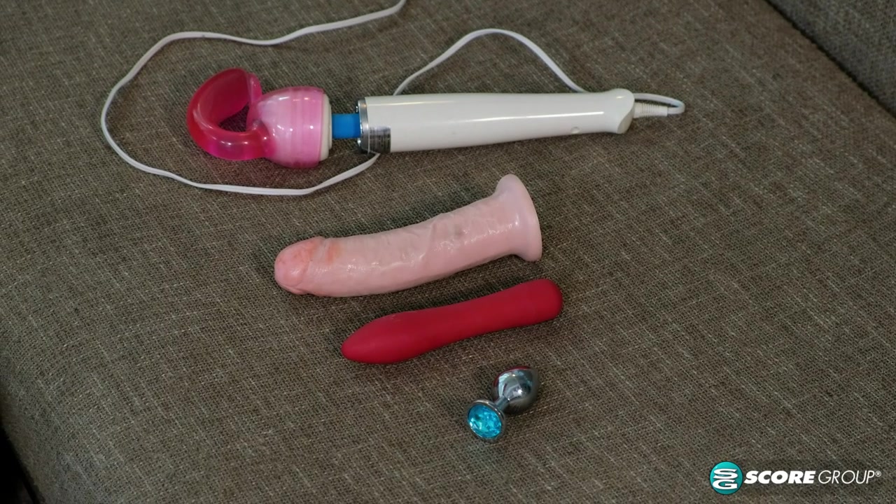 A MILF in toyland - 40SomethingMag