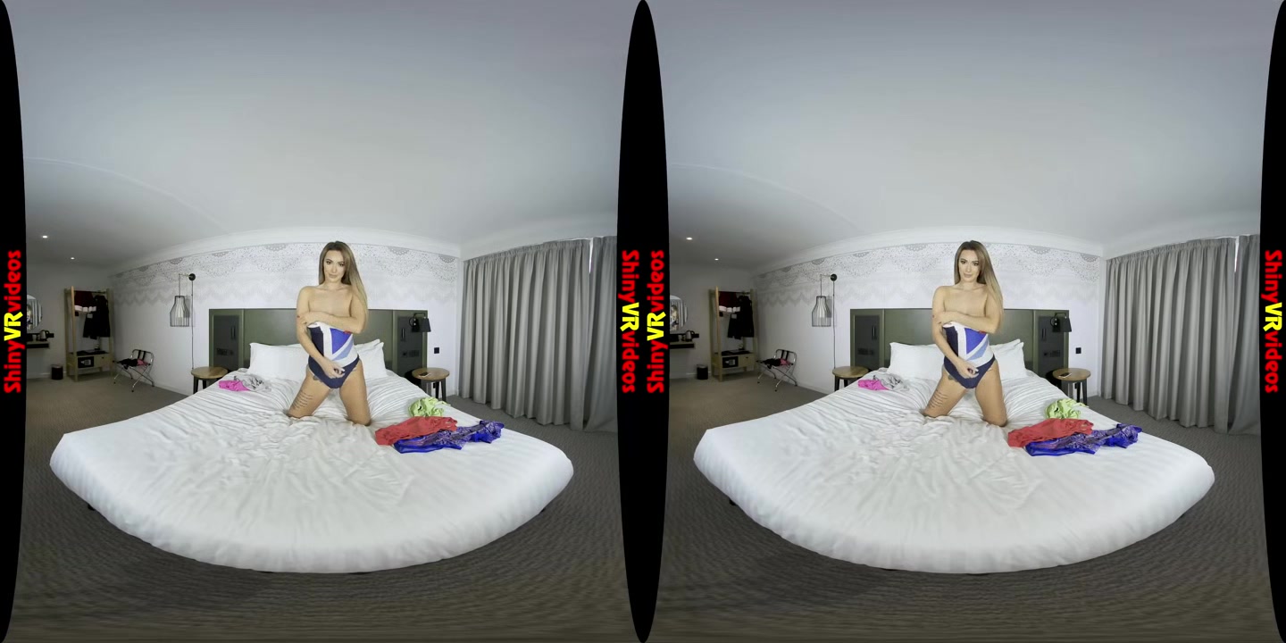 Lauren Swimsuit 2 - Shinyvideos