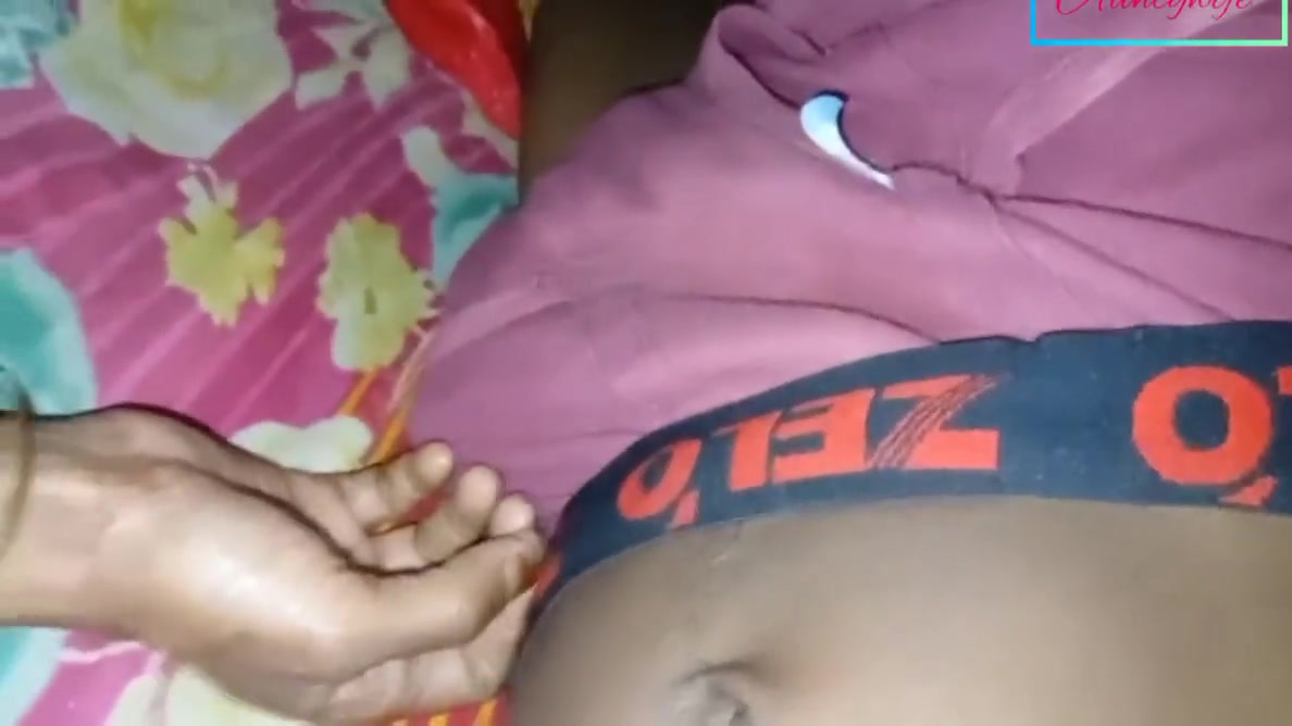 Desi College Bhabhi Hot And Sexy Fucking Her Black Pussy