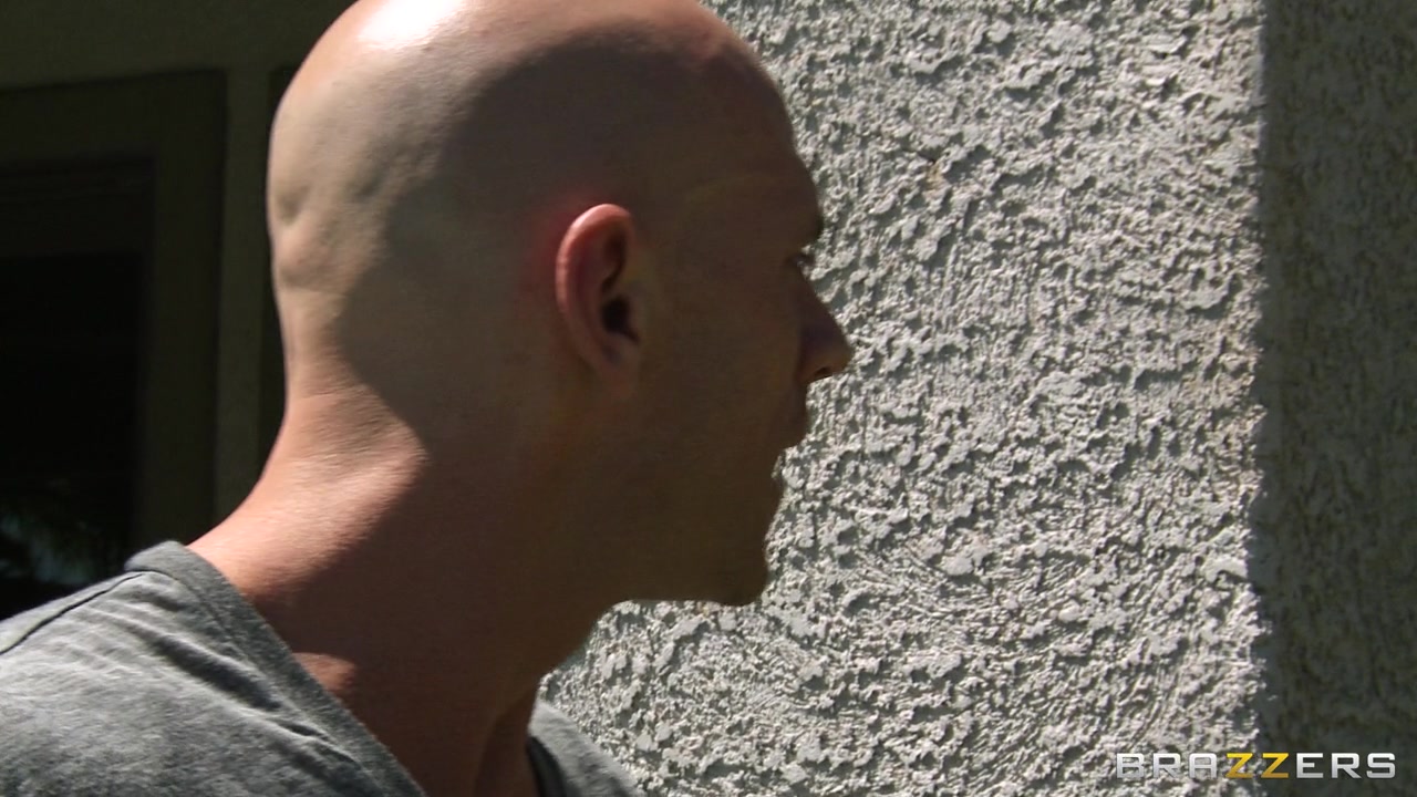 Baby Got Boobs: Peeping John