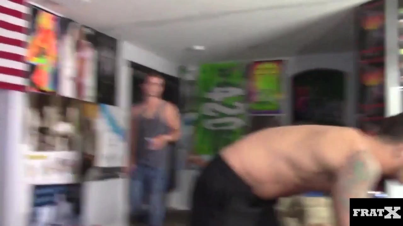 Pretty Boy Pounded - Fratx