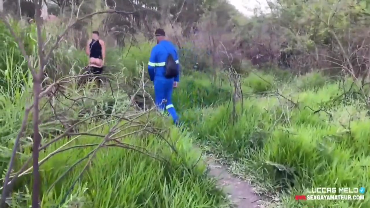 Trabalhador Fudendo Atras Da Obra 10 Min - Gay Porn