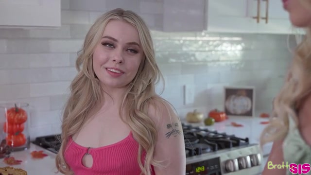 A Slice Of My Stepsisters Pie - S25:E1 - Brattysis