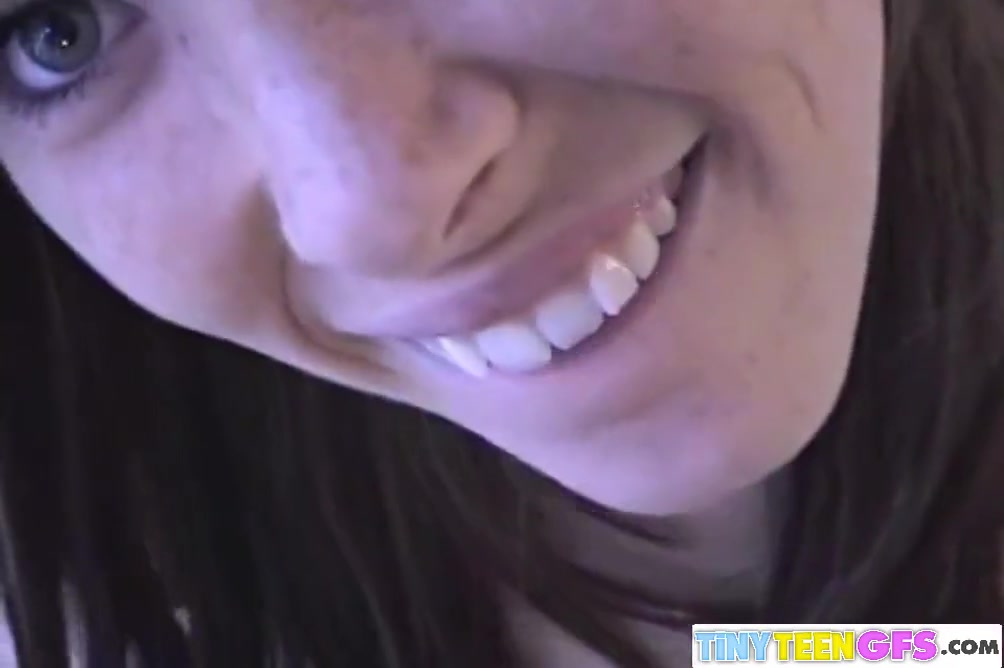 Showing Ass And Pussy Upclose With Brooke Skye