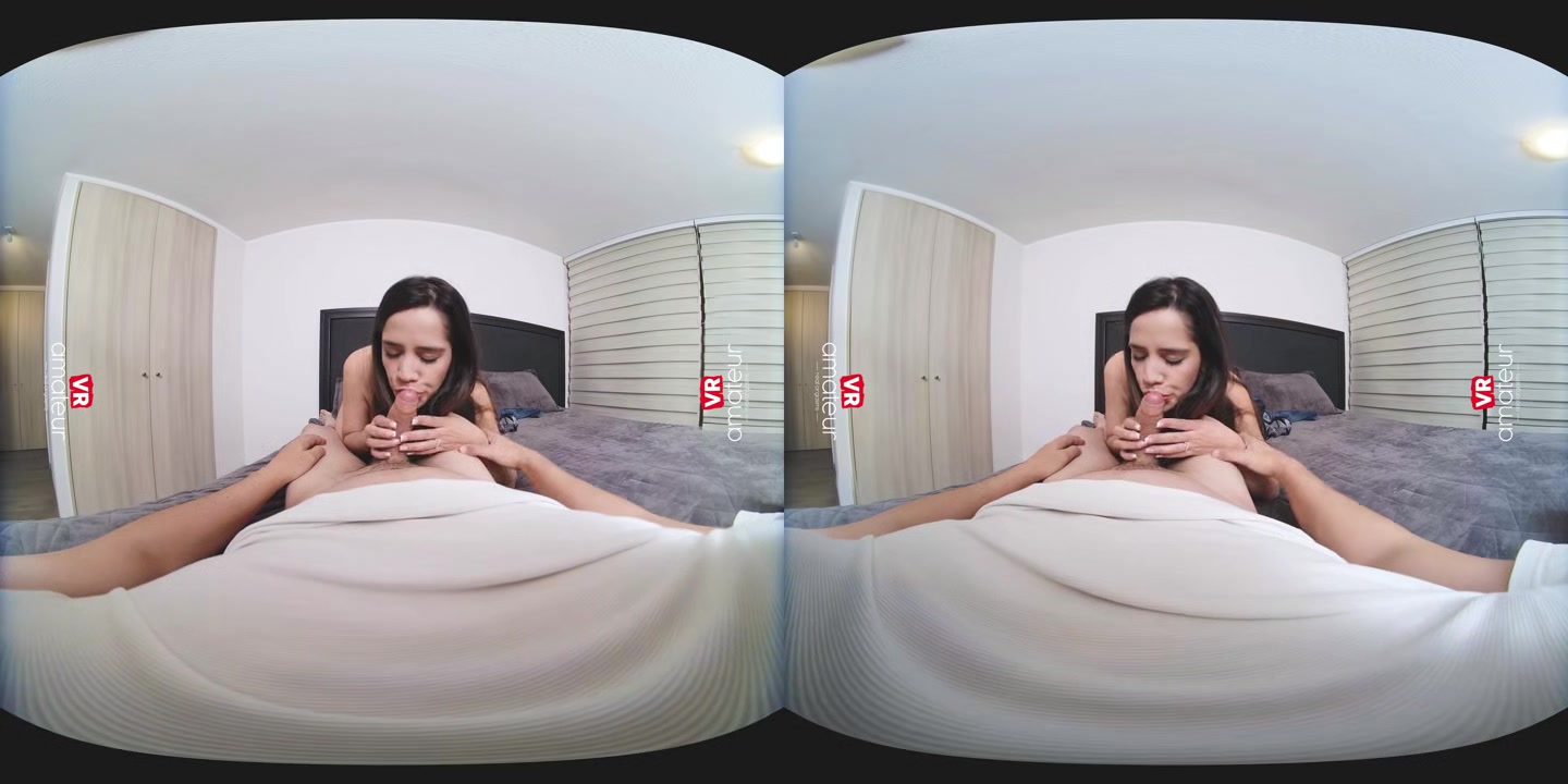 Girlsfriens Blowjob - VRAMATEUR