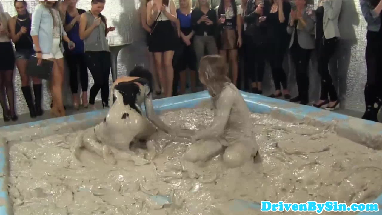 slick eurobabes mudwrestling