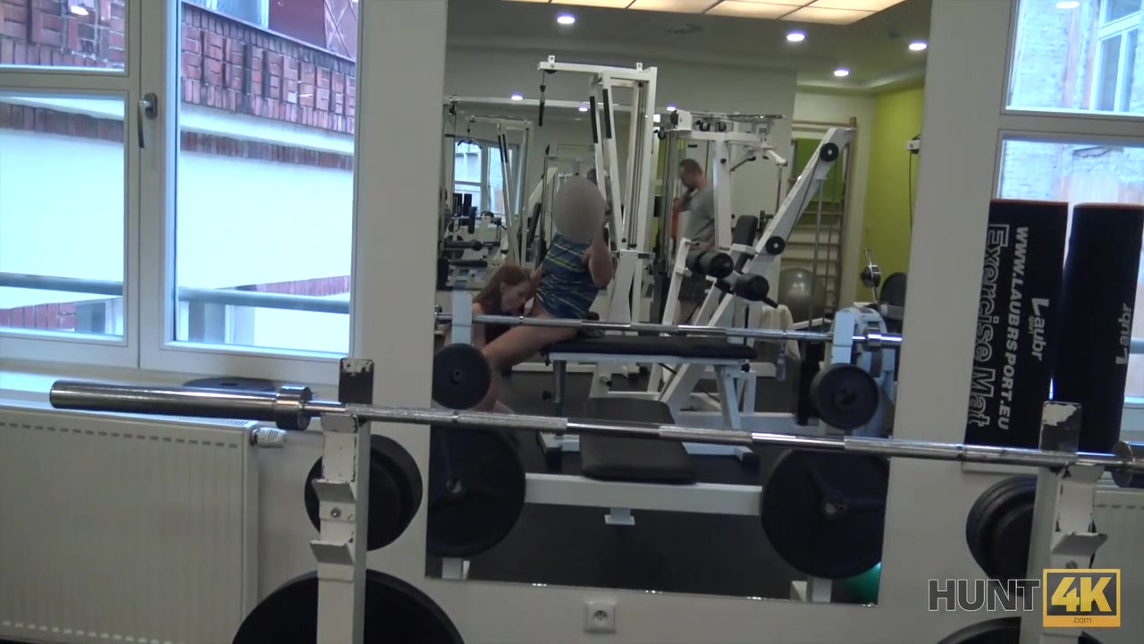 HUNT4K. Man for money let stranger fuck his slutty girlfriend in gym