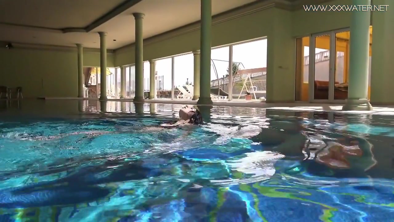 Swimming Pool Dark Hair Big Ass Babe Sheril