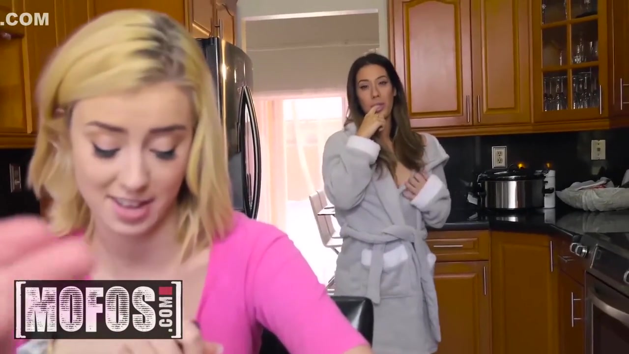 One Lucky Guy Fucks Stepsister And Cute Blonde Gf With Levi Cash, Eva Lovia And Haley Reed