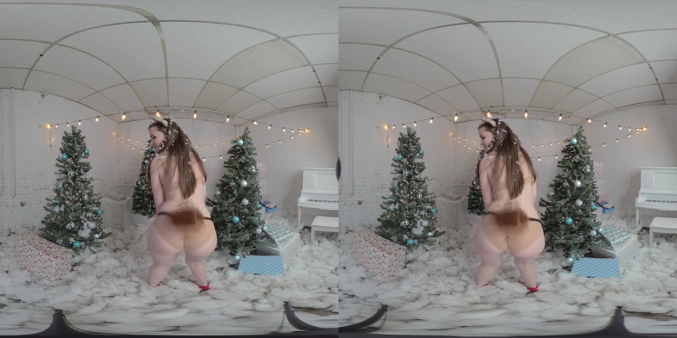Reindeer - Beautiful Babe Solo Striptease - SexLikeReal