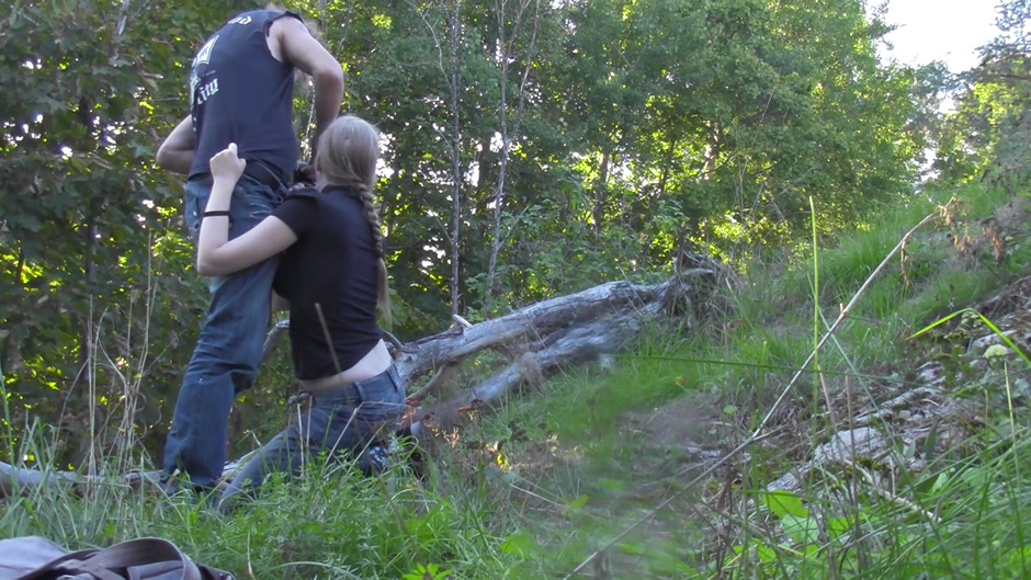 Watch my gf fucked in the open air through pantyhose hole