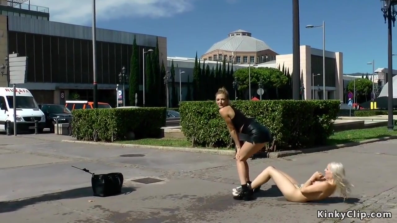 Blonde Excercising In Public Streets